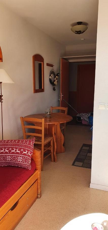Charmant Studio Face Aux Pyrenees Font-Romeu-Odeillo-Via Exterior foto